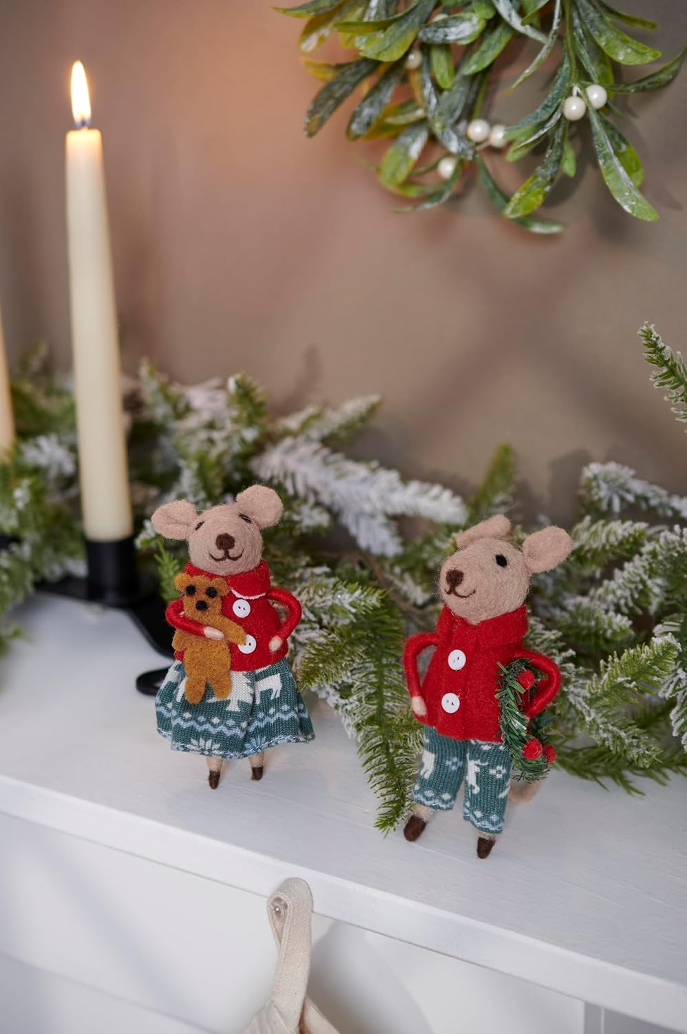 Primitives by Kathy Christmas Day Mice Collectible Critter Set, Two Felt mice with Festive Christmas Outfits/Holding Cute Accents of Gingerbread Cookie and Felt Berry Wreath